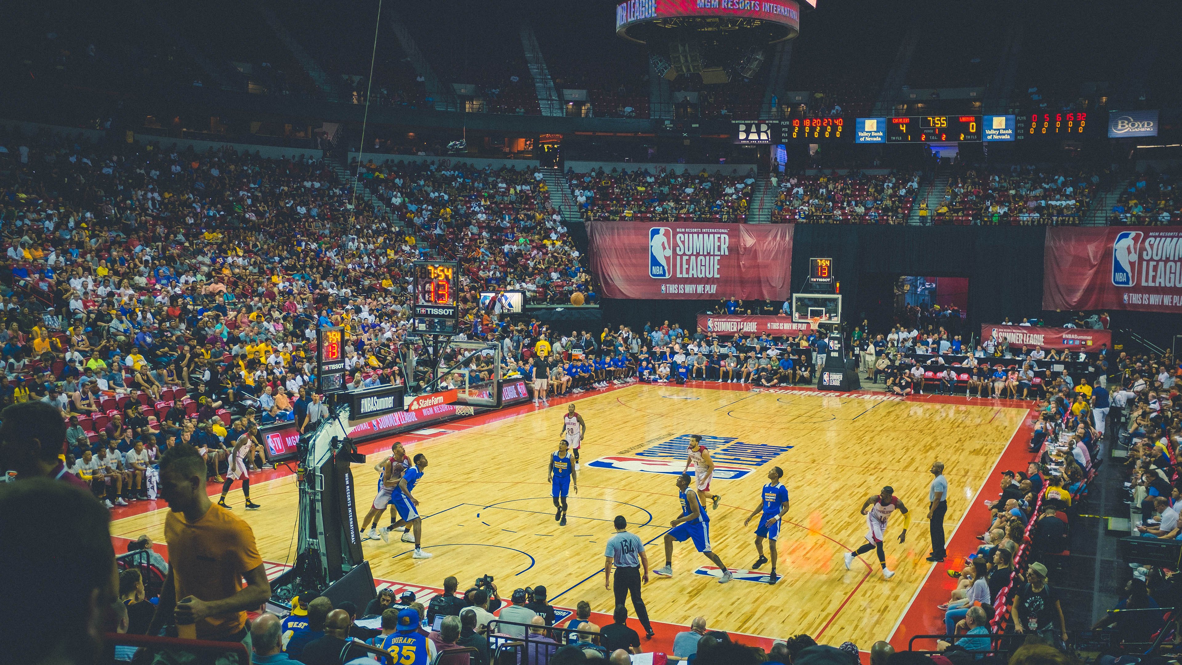 欧洲篮球联赛关键比赛频频上演，欧洲篮球联赛赛程安排